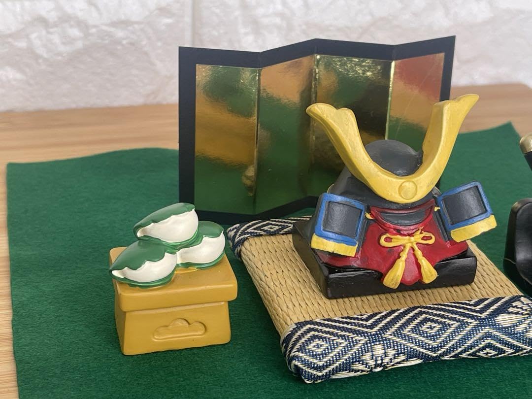 Amazon | こどもの日 ミニオブジェ 端午の節句 兜飾り 畳 金屏風